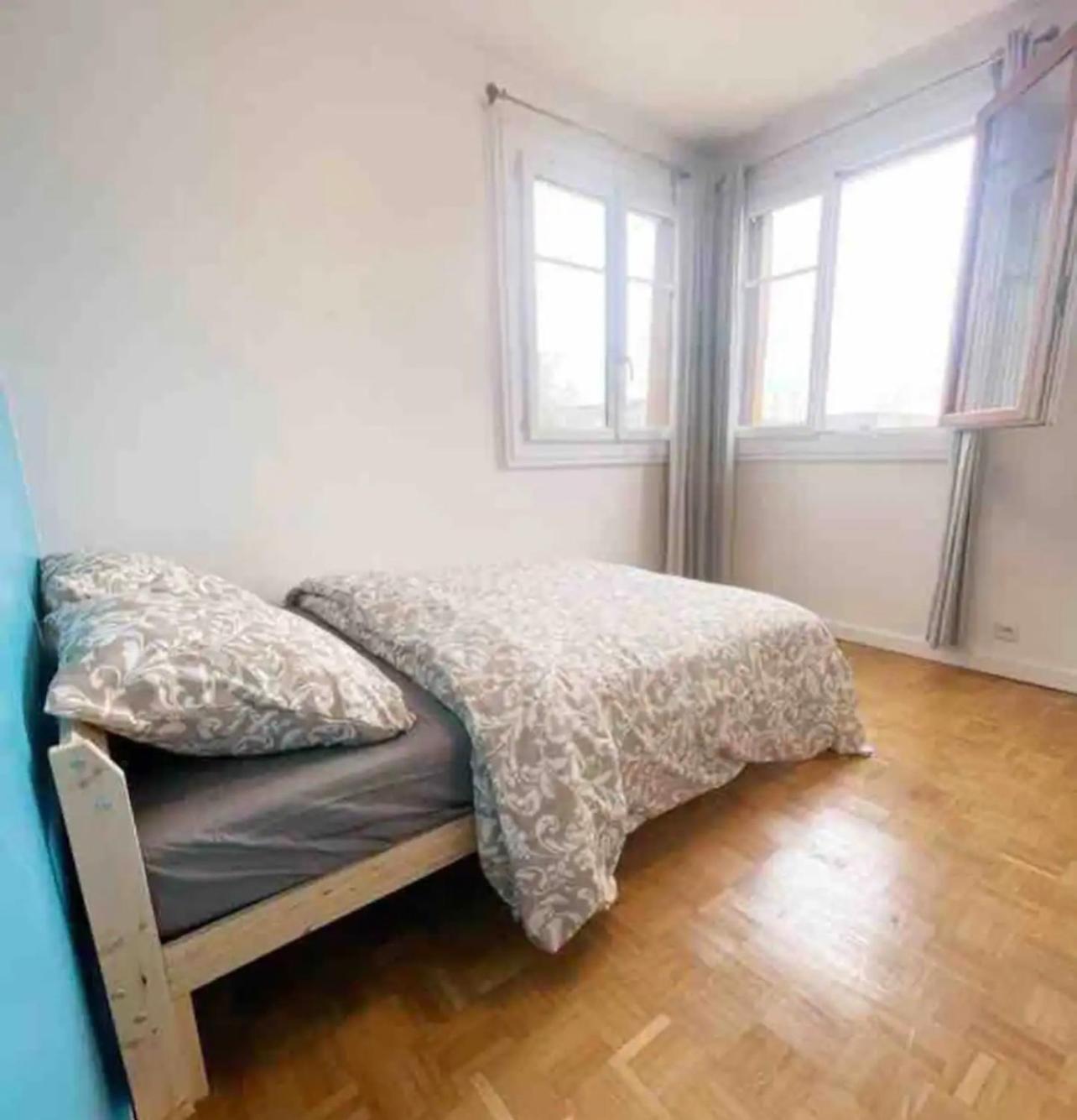 Modern 2 Bedroom Apartment Near Paris Metro, Giant Flat Screen Tv 85 Inches, Balcony, Free Parking อีวรี-ซูร์-แซ็น ภายนอก รูปภาพ