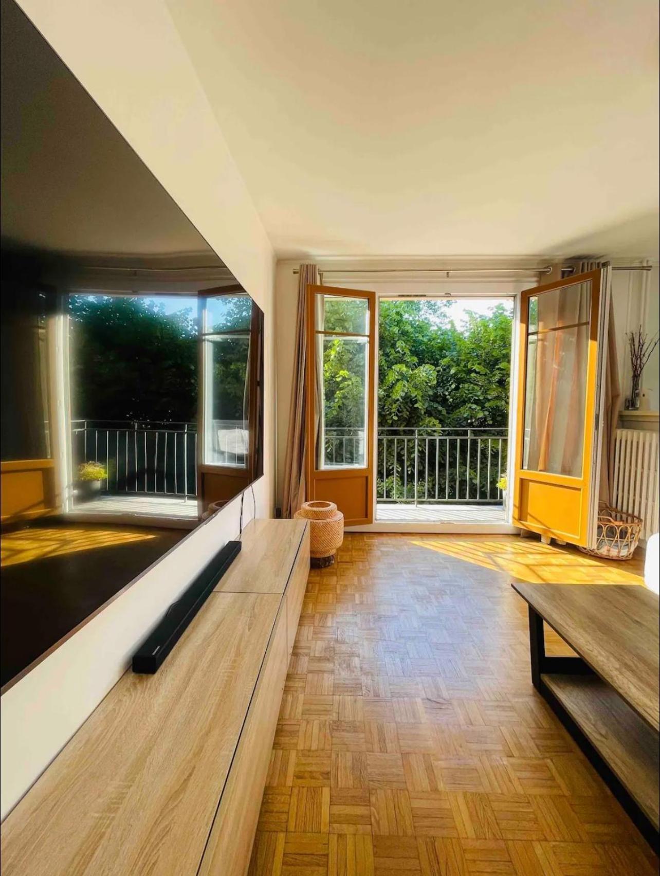 Modern 2 Bedroom Apartment Near Paris Metro, Giant Flat Screen Tv 85 Inches, Balcony, Free Parking อีวรี-ซูร์-แซ็น ภายนอก รูปภาพ